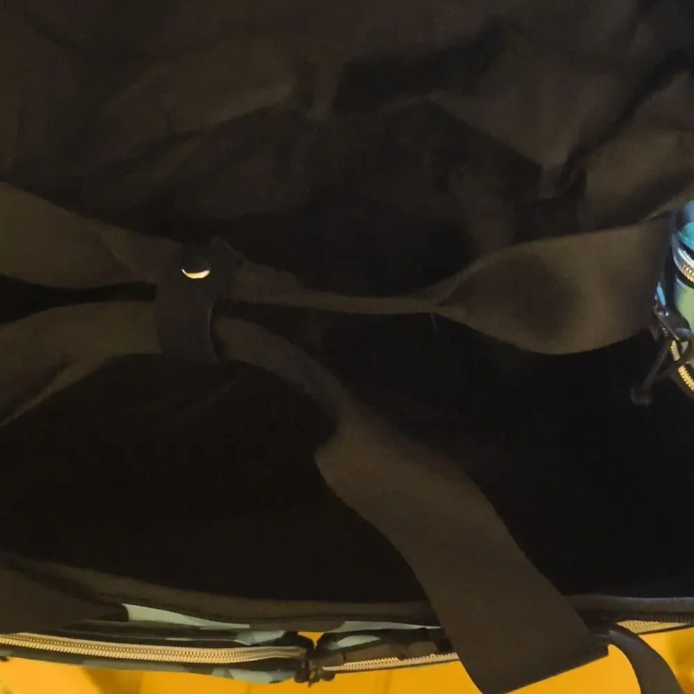 Cookies smell proof duffle bag brand new